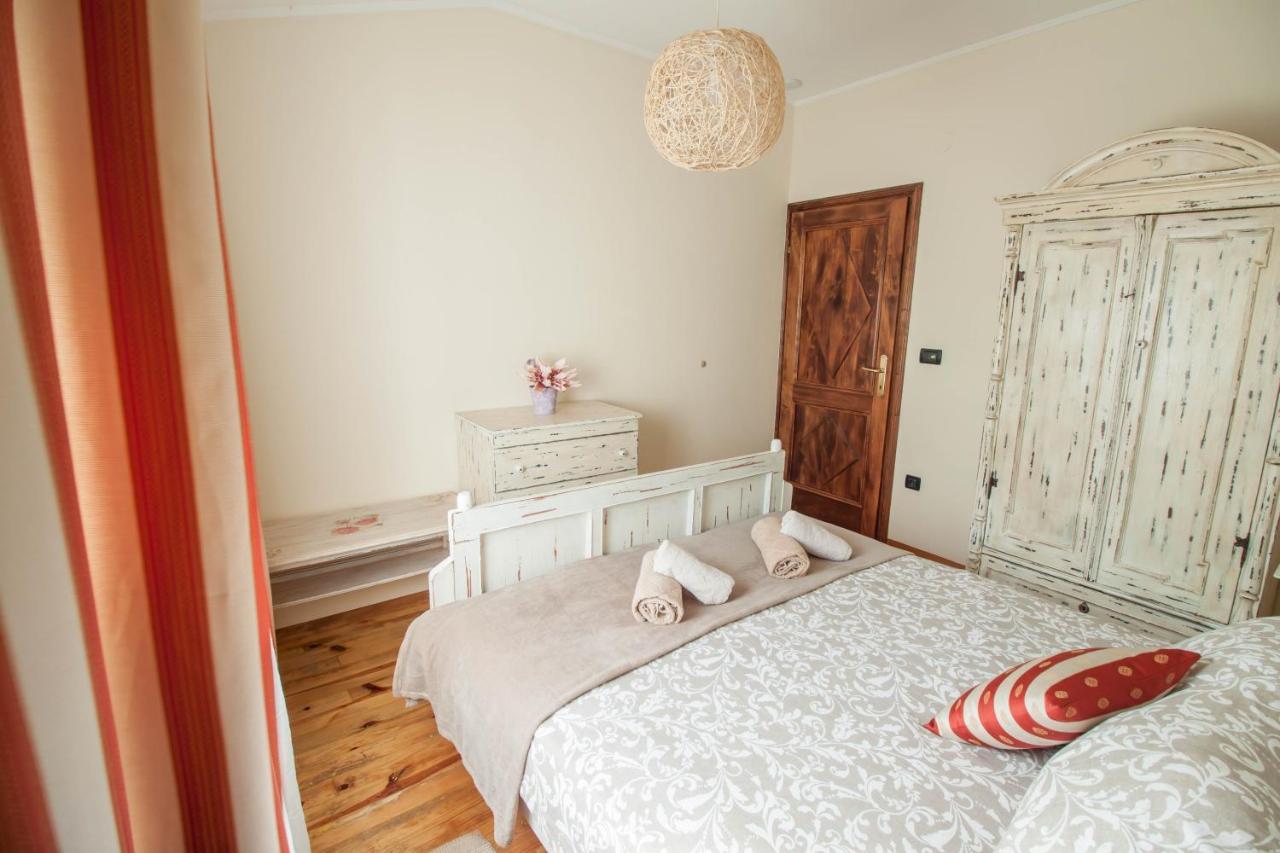 Stara Kuca Apartment Heki Luaran gambar